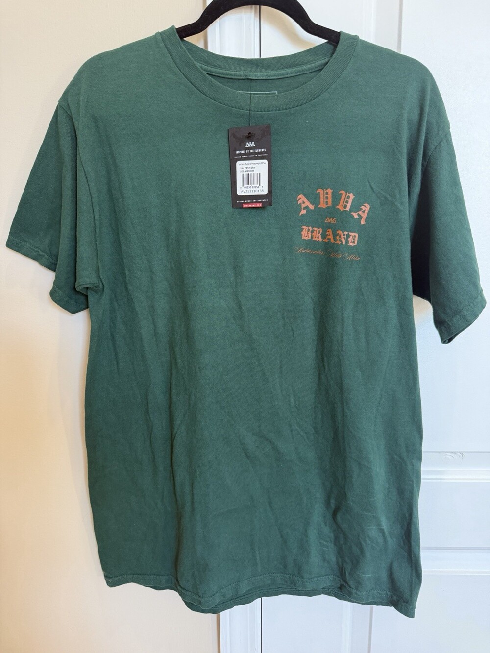 NWT AVVA Pub Crawl Heavyweight SS Tee Forest Green Medium Brand New